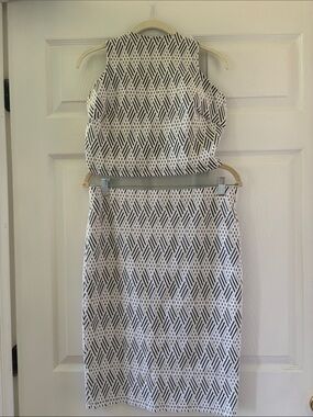 Forever 21 White and Black Geometric Midi Dress Set